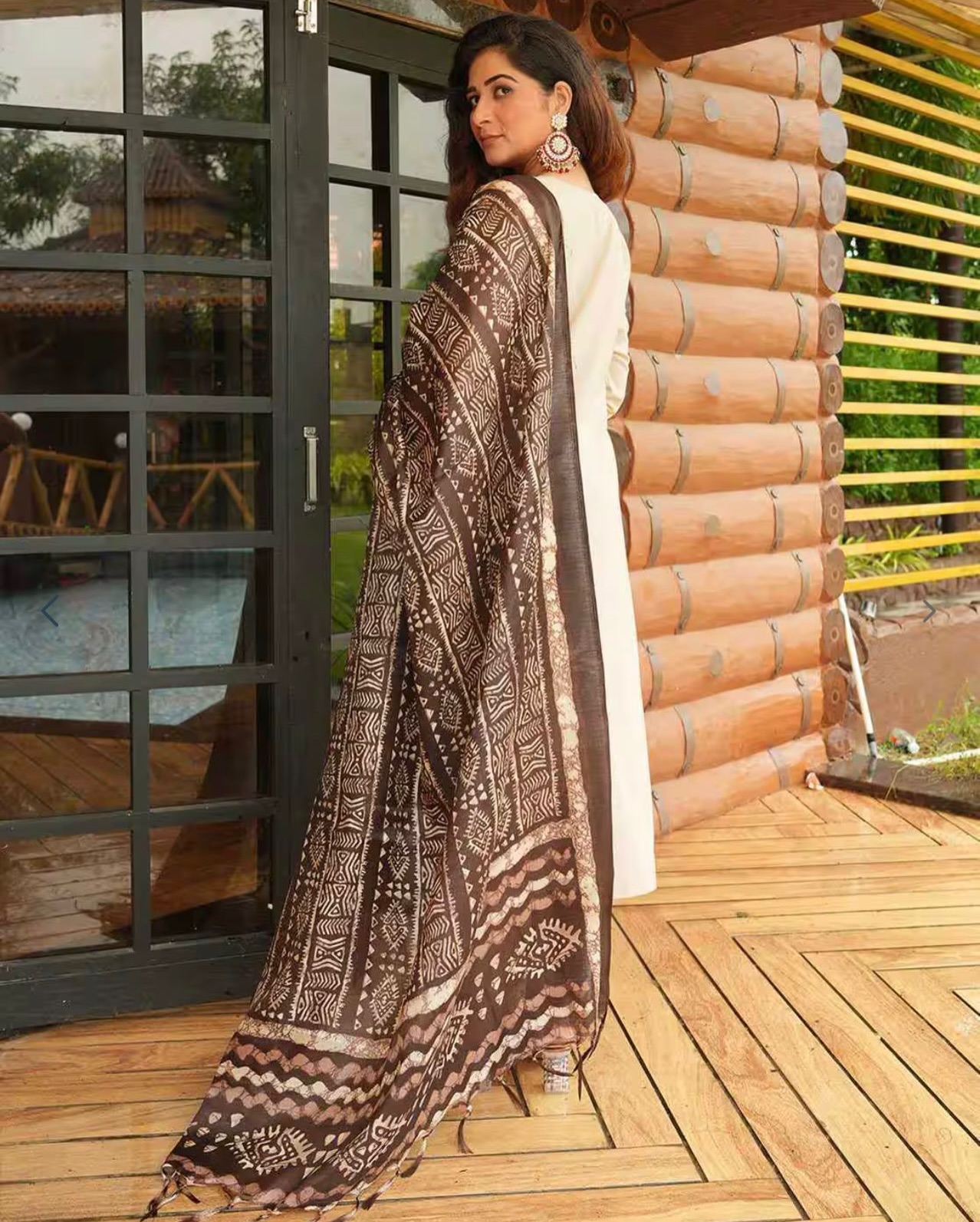Elegant Linen Embroidered Kurta Set with Printed Dupatta - Image 6