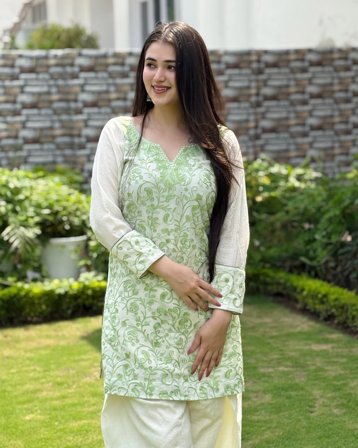 Embroidered Pastel Green and Off-White Suit Set - Image 3