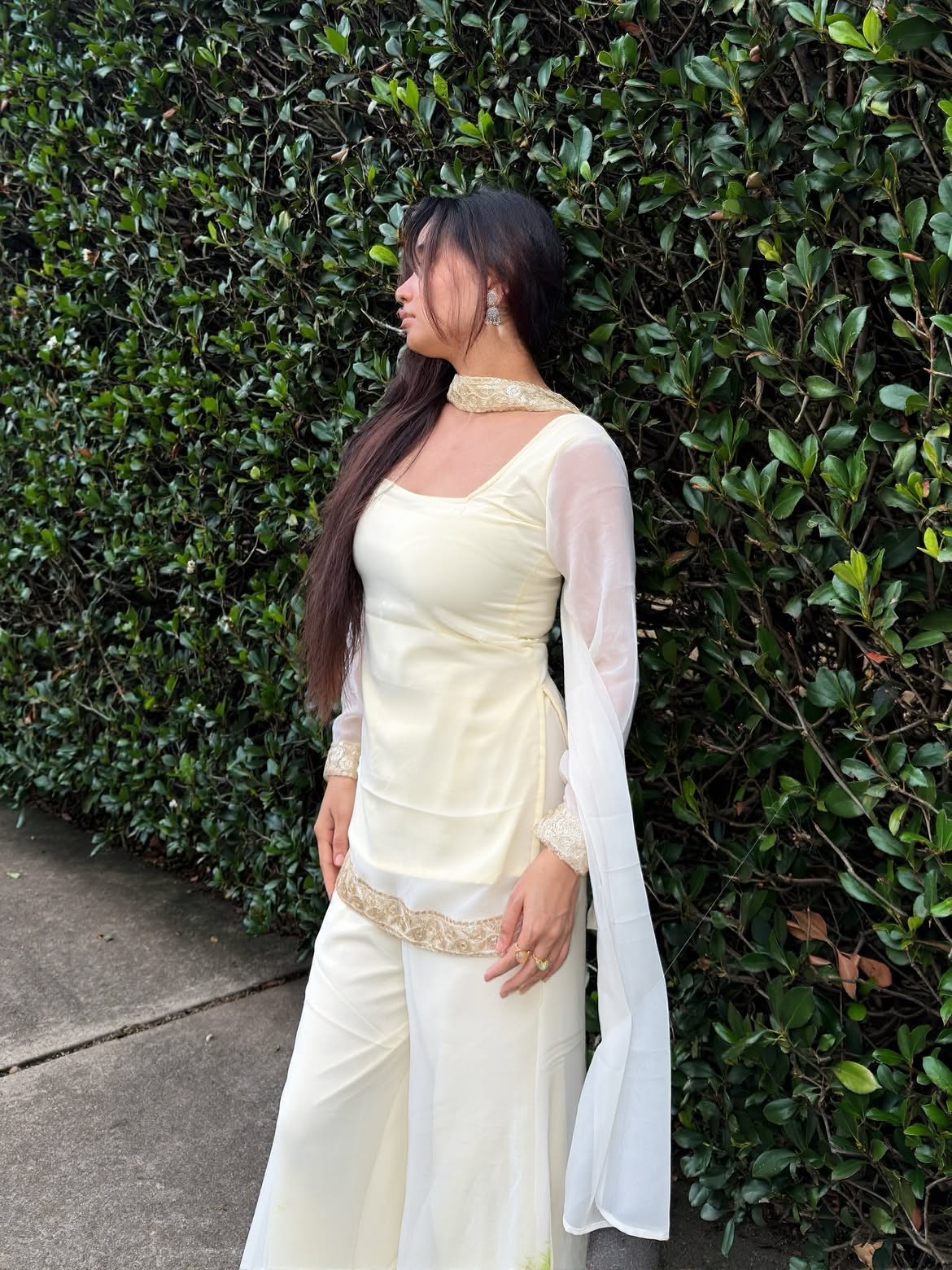 Elegant Pastel Yellow Suit Set - Image 8
